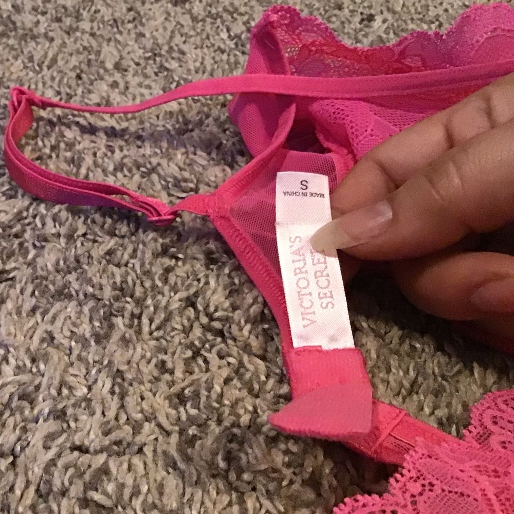VS lingerie - Picture 2 of 2